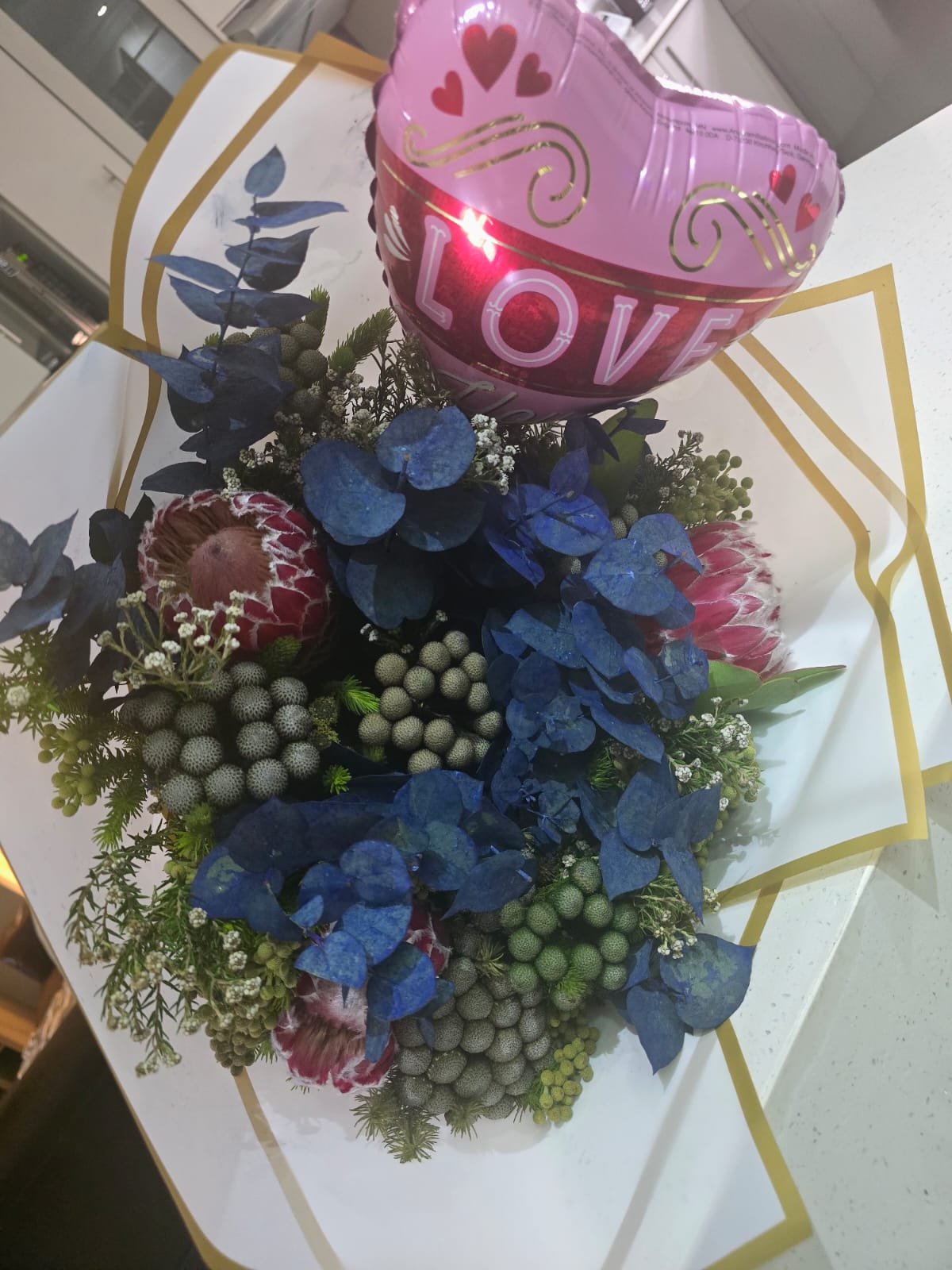 Protea Kisses & Love Wishes - Image 2