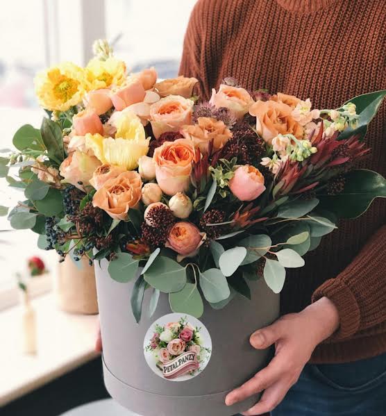 Luxurious Mixed Floral Bouquet in Round Box