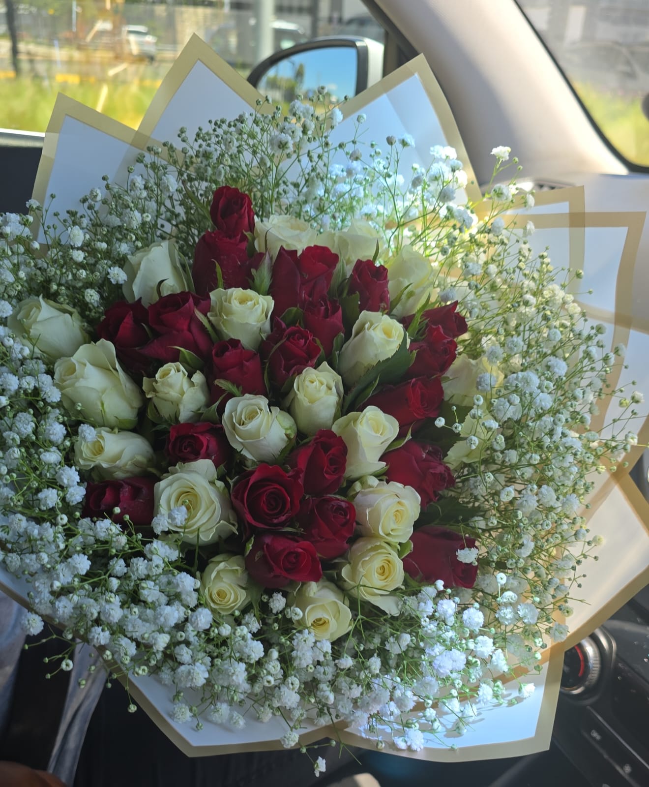 Red and White Rose Bouquet with Gypsies - Image 2