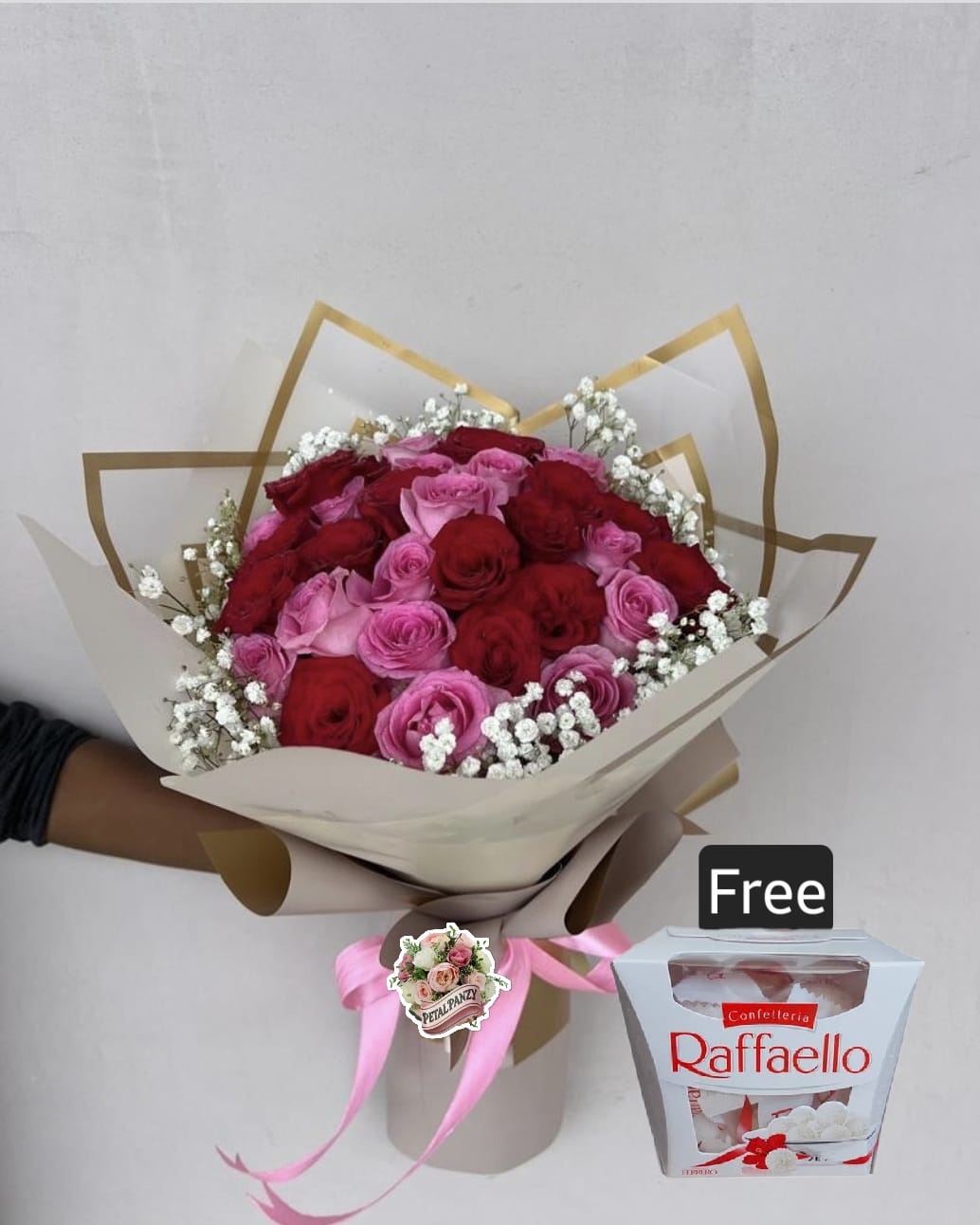 Romantic Red & Pink Roses Bouquet with Free Raffaello Box - Image 2