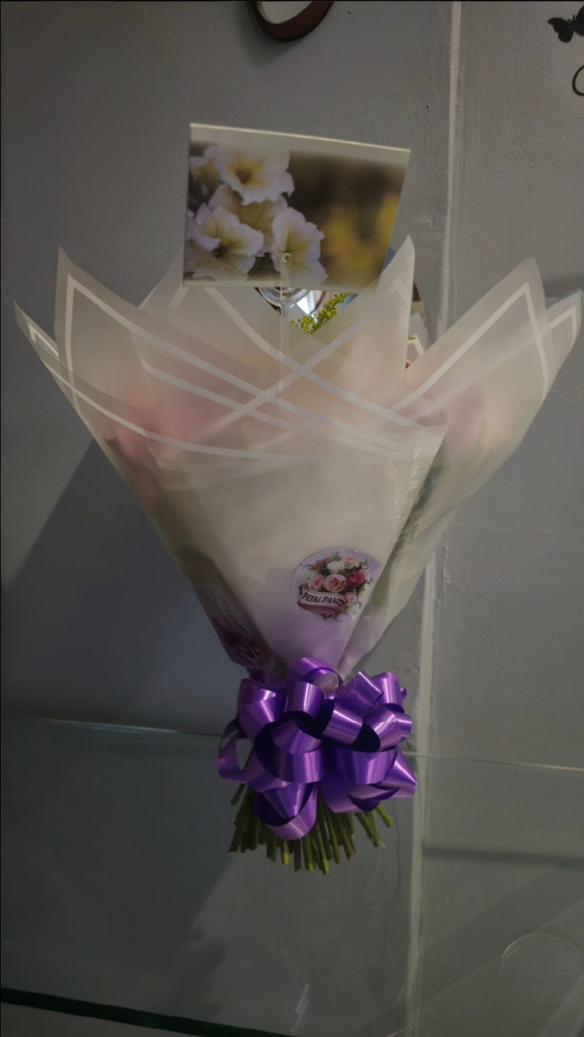 Rose bouqet White And Pink - Image 2